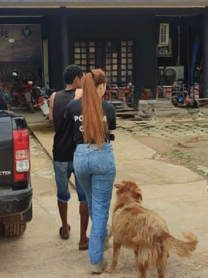 A Polícia Civil do Amazonas (PC-AM), por meio da Delegacia Especializada de Polícia (DEP) de Eirunepé (a 1.160 quilômetros de Manaus), cumpriu, nesta terça-feira (1º/07), mandado de prisão preventiva de um homem, de 28 anos, por estupro de vulnerável contra sua enteada, de 8 anos. A prisão foi efetuada no conjunto Padre José, bairro de Fátima, no município.
