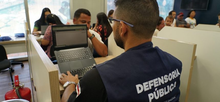 Entre os dias 8 e 13 de outubro, o município de Eirunepé (a 1.160 km de Manaus) está sendo contemplado com um grande mutirão de serviços da Defensoria Pública do Estado do Amazonas (DPE-AM). A ação oferece atendimentos gratuitos em diversas áreas do Direito de Família e Registro Público, além da campanha especial “Meu Pai Tem Nome”, com realização de exames de DNA gratuitos para reconhecimento de paternidade.